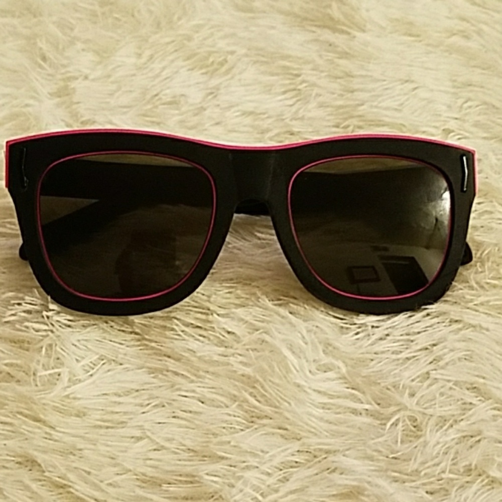 Givenchy 7016/s sunglasses.